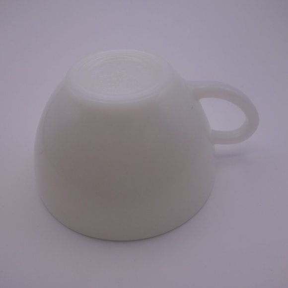 Anchor Hocking Fire King Dinnerware Made in USA Wheat Pattern Milk White Tea Cup - Picture 3 of 12